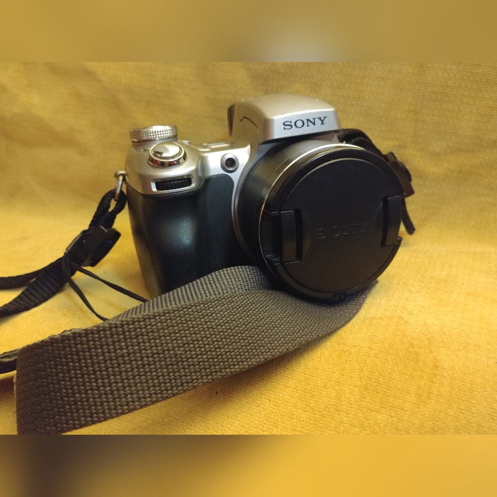 Camera Sony Super Steady shot 5.1 no DSC-H1 - Picture 7 of 7
